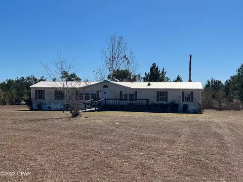 7623 Shady Grove Rd, Grand Ridge, FL 32442