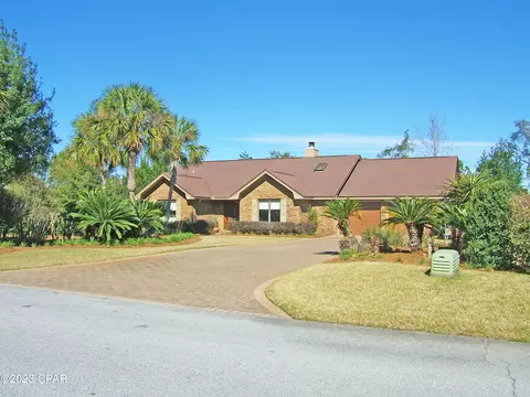1008 Barracuda Dr, Panama City Beach, FL 32408