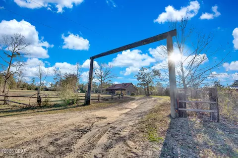 2133 Ferguson Rd, Chipley, FL 32428 photo 1