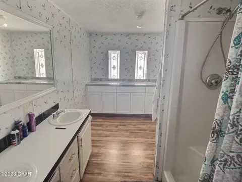 2011 Comet Ln, Cottondale, FL 32431 photo 3