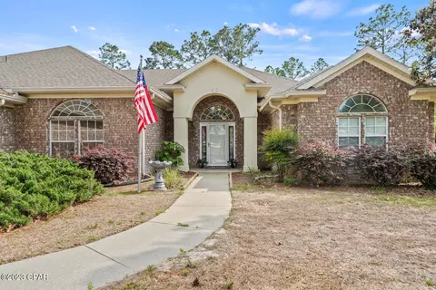 50 Club House Dr E, Freeport, FL 32439