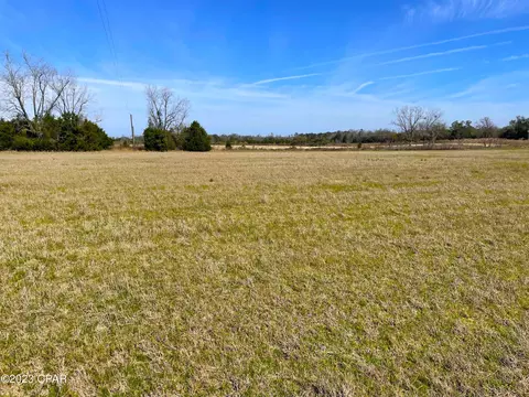 4426 Highway 2, Malone, FL 32445 photo 7