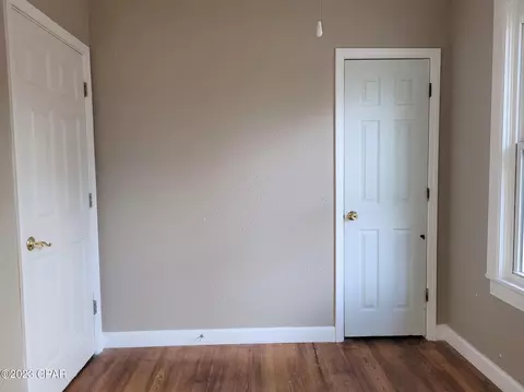 581 5th St, Chipley, FL 32428 photo 7