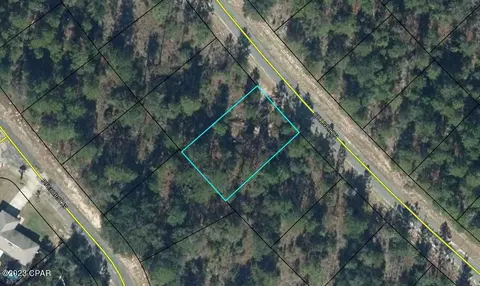 4115 Gulliver Dr, Chipley, FL 32428