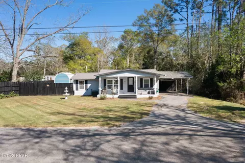 515 2nd St, Chipley, FL 32428 photo 3
