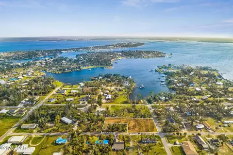 4918 E 2nd St, Panama City, FL 32404
