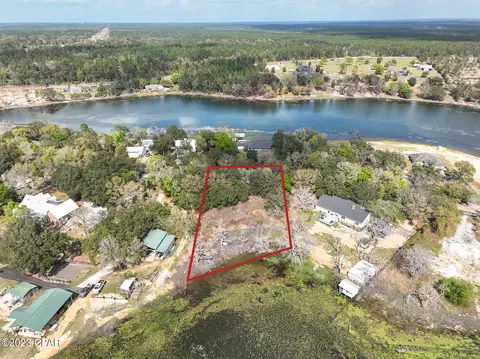 5203 Pine Ridge Dr, Chipley, FL 32428