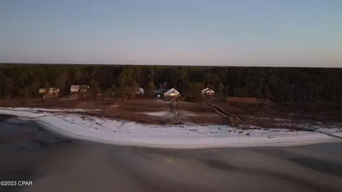2454 W Hwy 98, Carrabelle, FL 32322