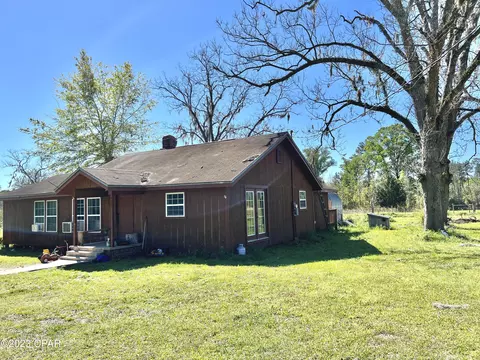 4507 Wilderness Rd, Vernon, FL 32462