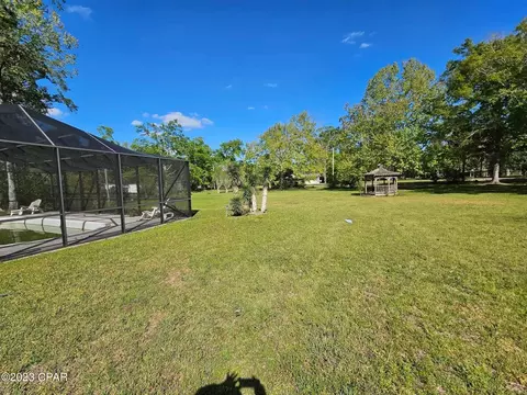 575 4th St, Chipley, FL 32428 photo 5