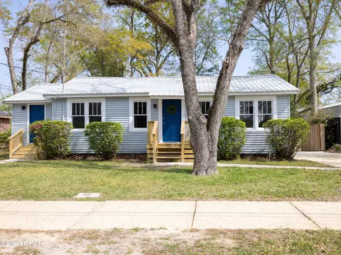 721 Sinclair St, Chipley, FL 32428 photo 1
