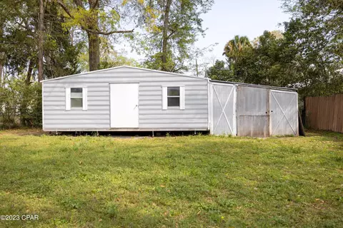 721 Sinclair St, Chipley, FL 32428 photo 8