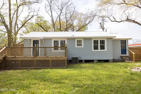 721 Sinclair St, Chipley, FL 32428 photo 6