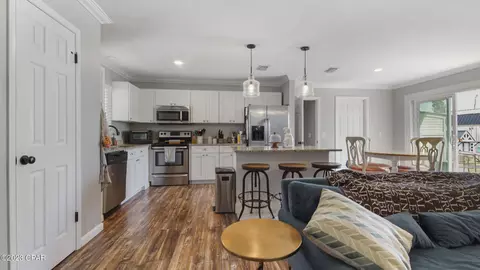 601 E Pine Forest Dr, Lynn Haven, FL 32444 photo 4