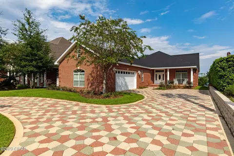 2616 Country Club Dr, Lynn Haven, FL 32444