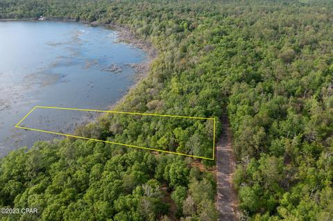 Nnn Dove Court, Chipley, FL 32428