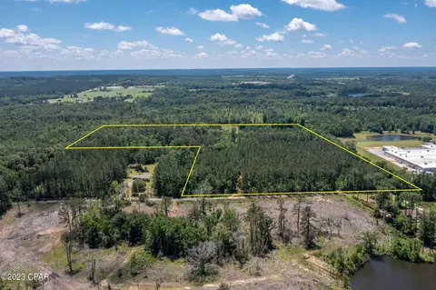 000 Pitts Rd, Chipley, FL 32428