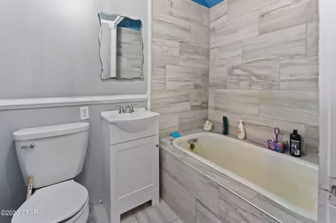 5374 10th St, Malone, FL 32445 photo 8