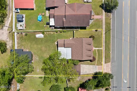 5374 10th St, Malone, FL 32445 photo 3