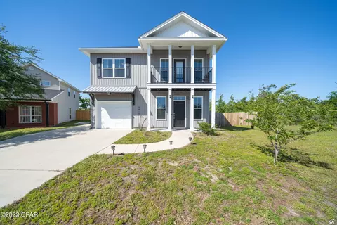 2415 Quiet Oaks Dr, Panama City, FL 32405
