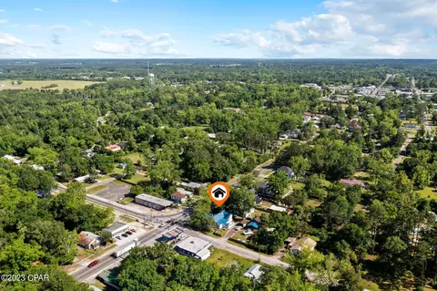 616 Main St, Chipley, FL 32428 photo 3