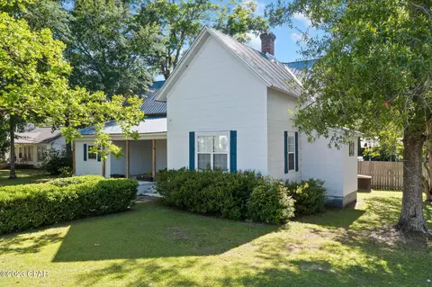 616 Main St, Chipley, FL 32428