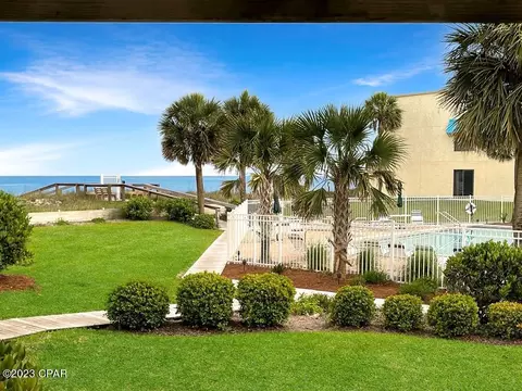 240 W Gorrie Dr, Saint George Island, FL 32328