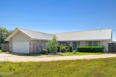 8135 Betty Louise Dr, Panama City, FL 32404