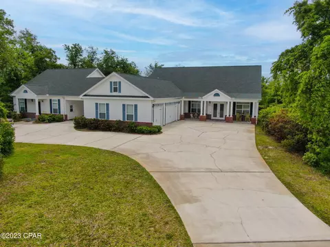 6226 Seminole Dr, Panama City, FL 32404