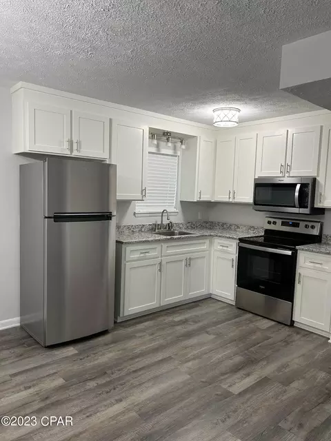 664 2nd St, Chipley, FL 32428 photo 6
