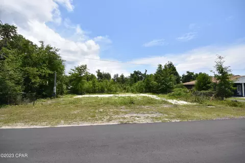 900 Helen Ave, Panama City, FL 32401