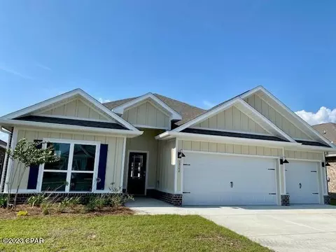 3024 Willie Dr, Southport, FL 32409
