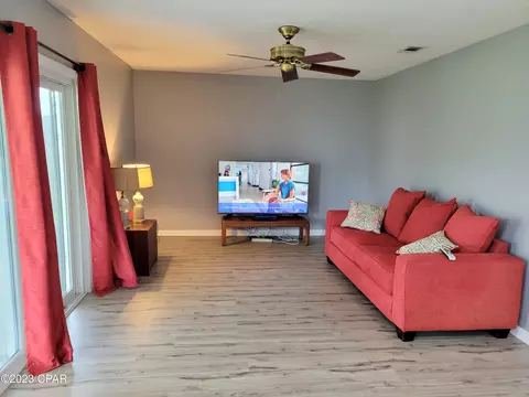 4135 Russell Ln, Panama City, FL 32404