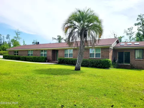 2344 Hummingbird Dr, Marianna, FL 32448