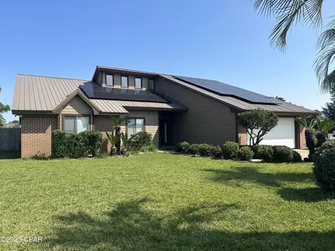 100 Kennesaw Ln, Panama City, FL 32405