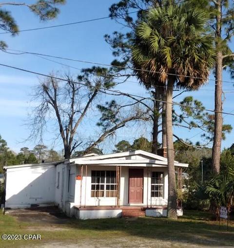 105 Robbins Ave, Port Saint Joe, FL 32456
