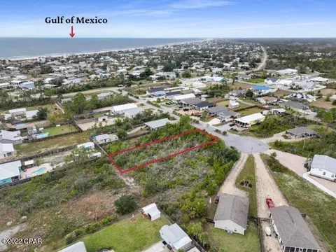 11 Gulf Terrace Ln, Mexico Beach, FL 32456