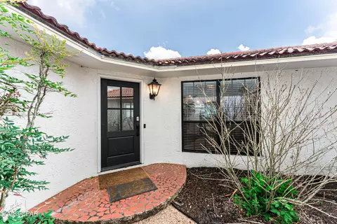 702 Nautilus Dr, Port St Joe, FL 32456
