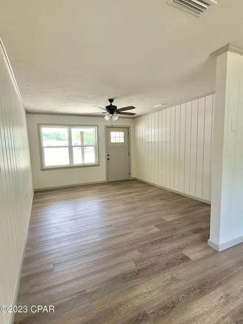 5458 9th St, Malone, FL 32445 photo 6