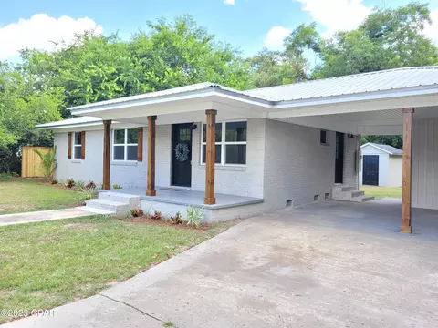 5458 9th St, Malone, FL 32445 photo 2