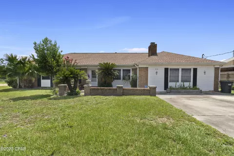 215 Lannie Rowe Dr, Panama City, FL 32404