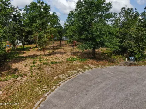 413 Mill Creek Dr, Southport, FL 32409