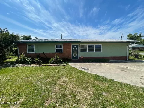 2805 W 21st St, Panama City, FL 32405