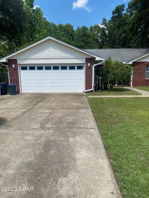 8220 Florcita Dr, Pensacola, FL 32534