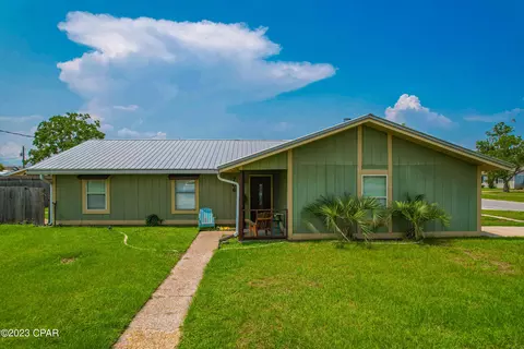 706 Amy St, Lynn Haven, FL 32444