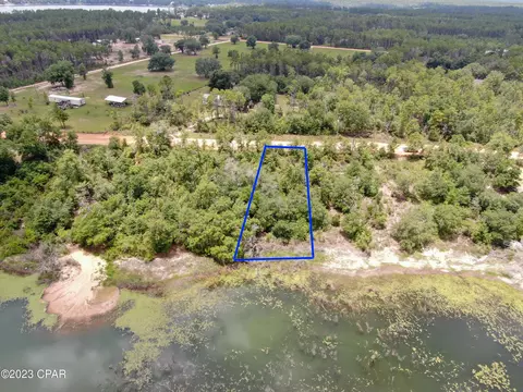 37 Woodymarion Dr, Chipley, FL 32428