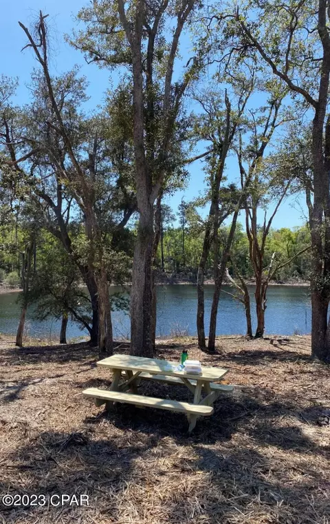 0 Holmes Valley Rd, Vernon, FL 32462
