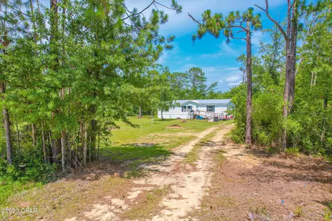 7122 Sparrow Rd, Southport, FL 32409