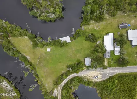 291 Spruce Ave, Wewahitchka, FL 32465