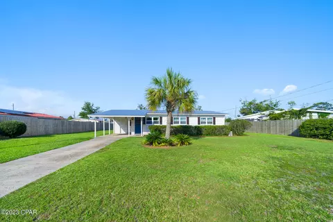 2002 Drake Ave, Panama City, FL 32405